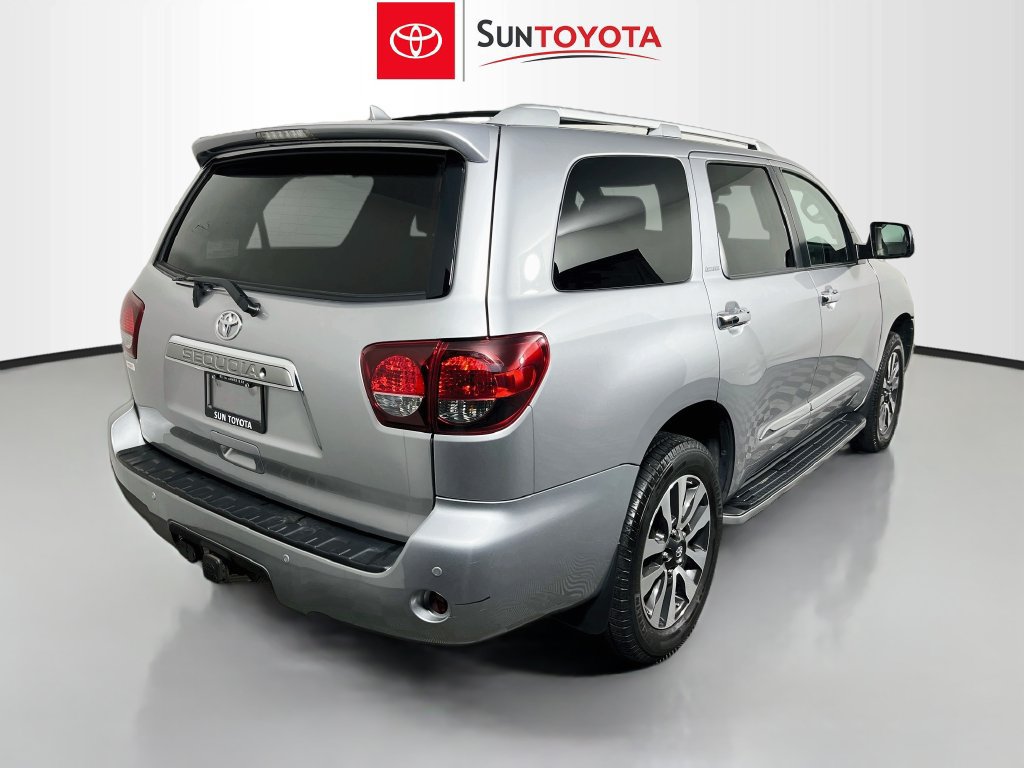 Used 2018 Toyota Sequoia Limited w/ Safety & Convenience Package AWD/4WD image 3