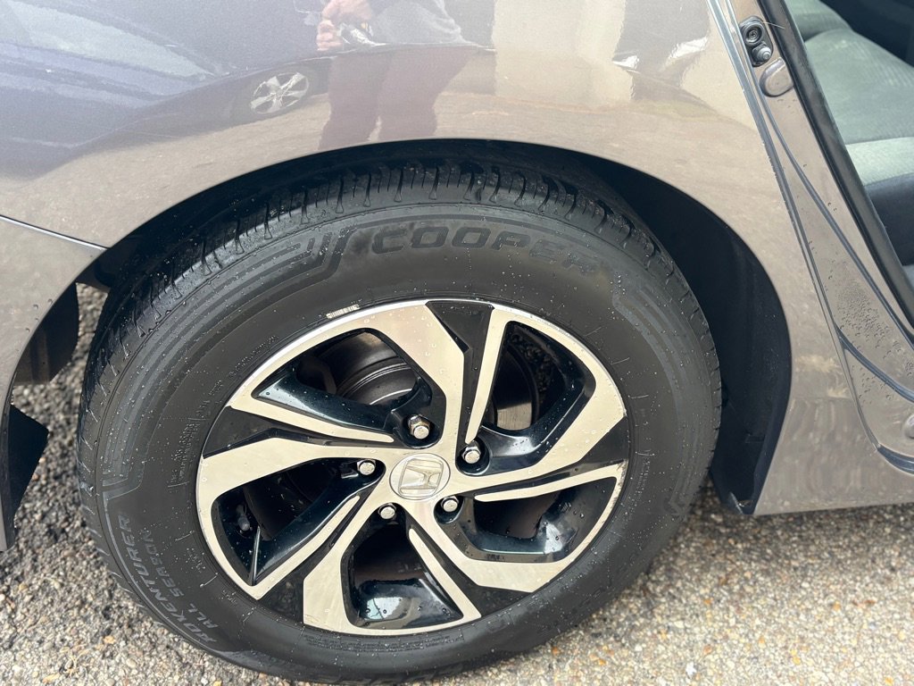 Used 2011 Subaru Outback 2.5i Limited image 43