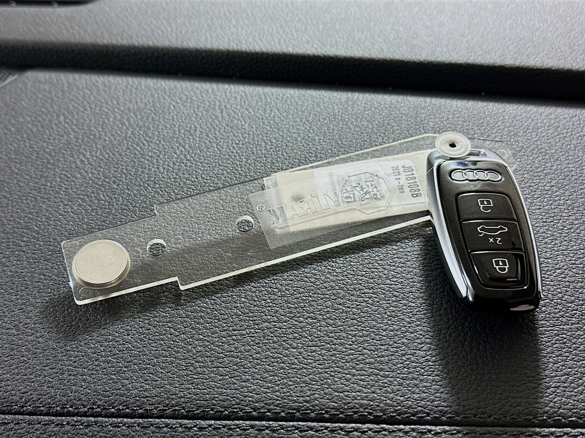 Used 2021 Audi e-tron Premium Plus w/ Premium Plus Package image 33