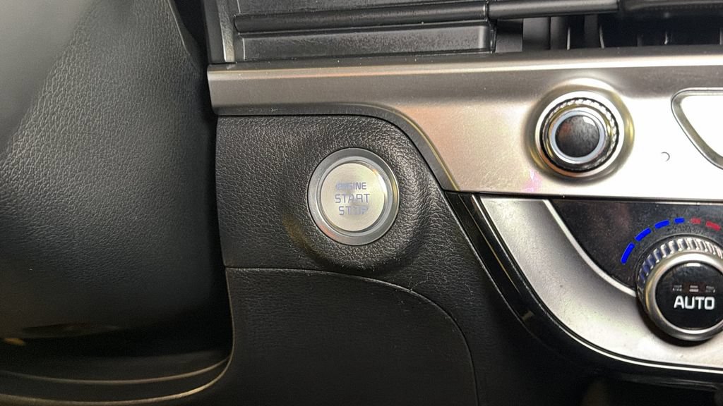 Used 2023 Kia Telluride S AWD/4WD image 31