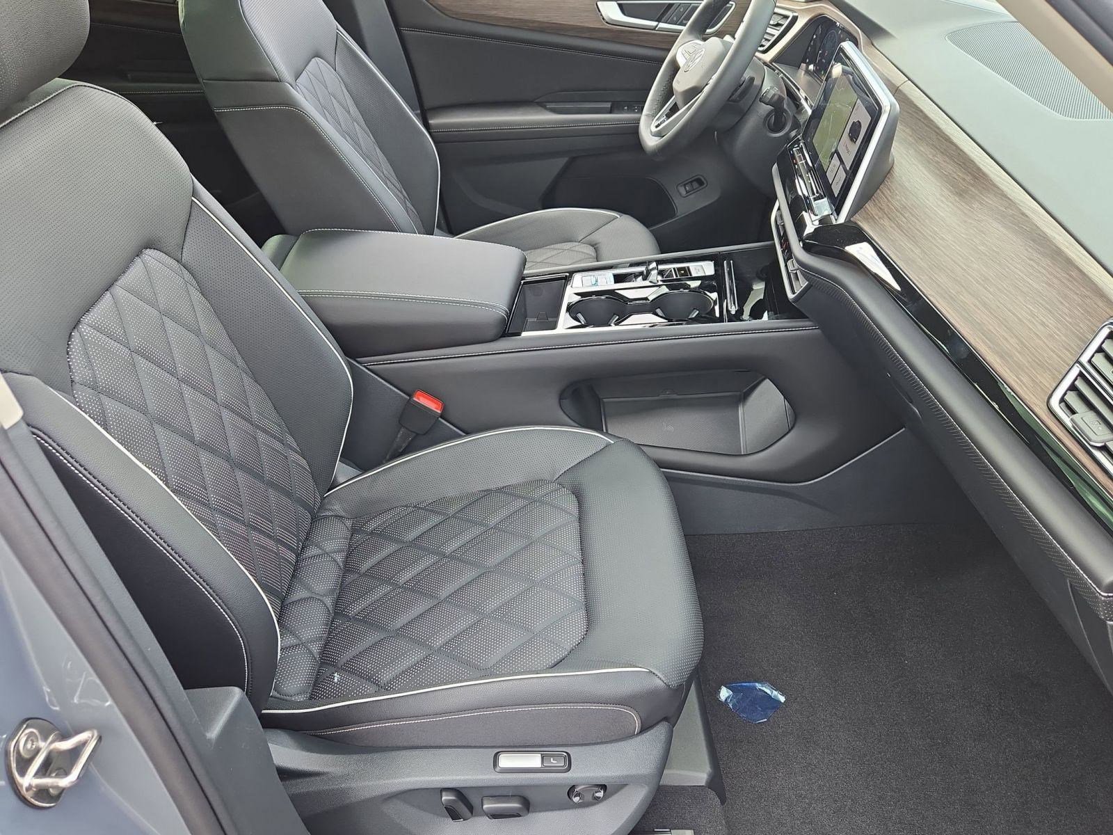 New 2026 Volkswagen Atlas SEL Premium R-Line image 28