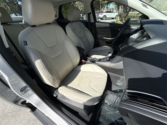 Used 2017 Ford Focus Titanium w/ Titanium Technology Package image 26