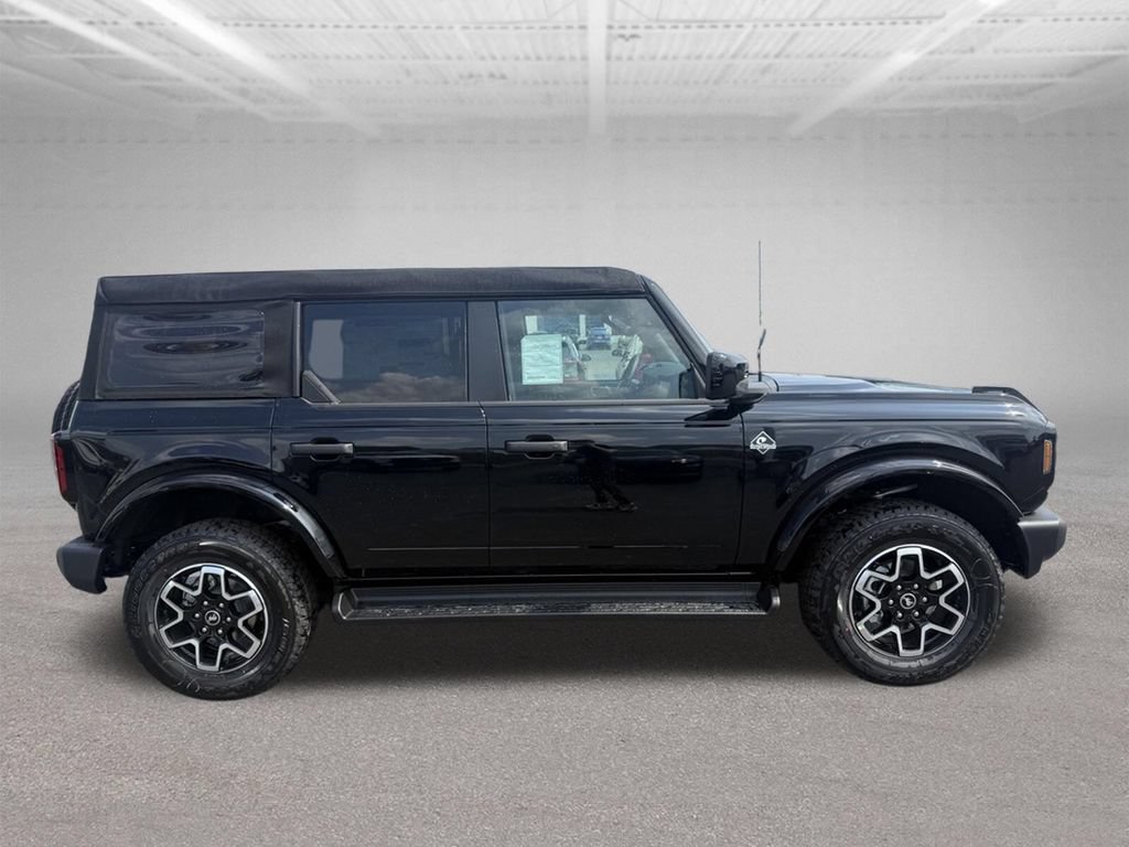 New 2026 Ford Bronco Outer Banks AWD/4WD image 2