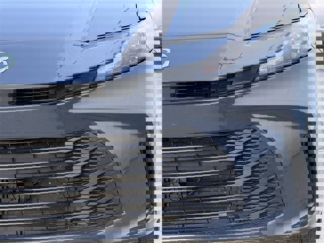 Used 2025 Toyota Camry LE image 9