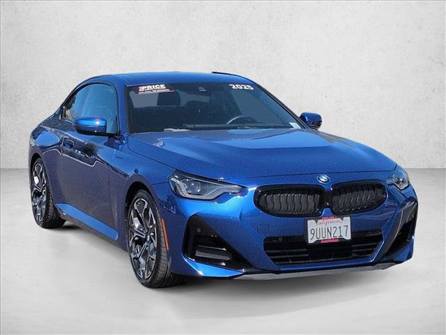 Used 2025 BMW 230i Coupe w/ M Sport Package image 3