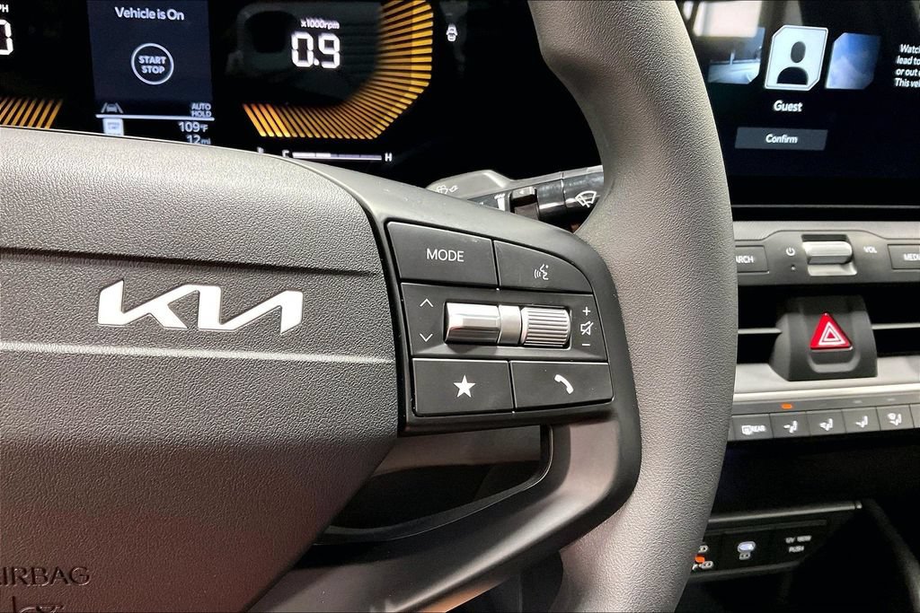 New 2026 Kia K4 FWD image 13