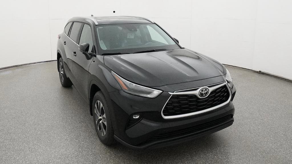 New 2026 Toyota Highlander XLE image 7