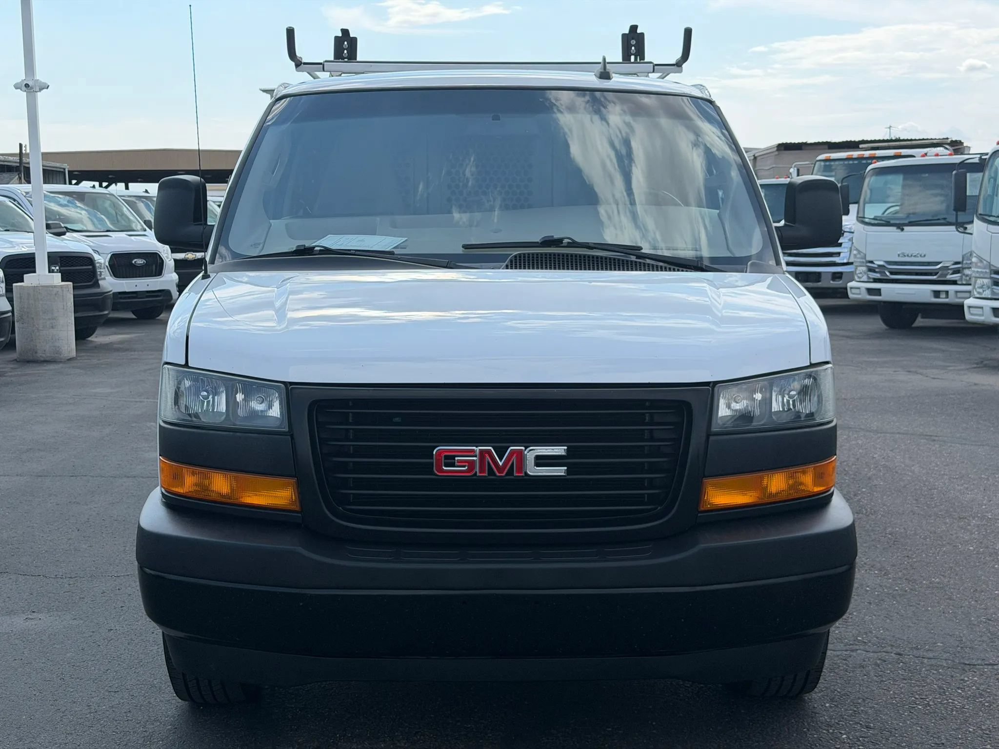 Used 2022 GMC Savana 2500 w/ Driver Convenience Package RWD image 9