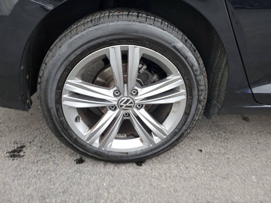 Used 2024 Volkswagen Jetta SE image 11