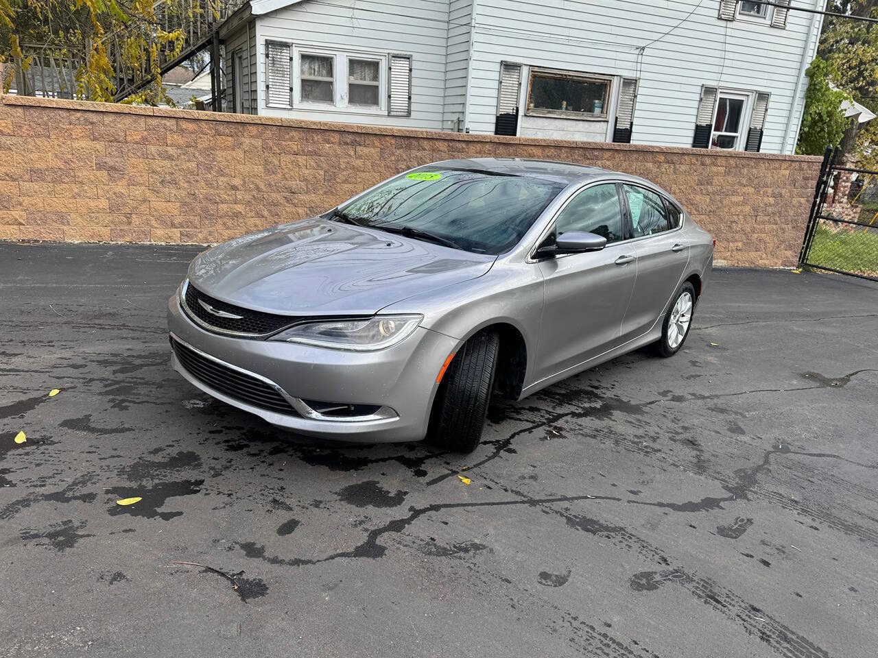 Used 2015 Chrysler 200 C image 8