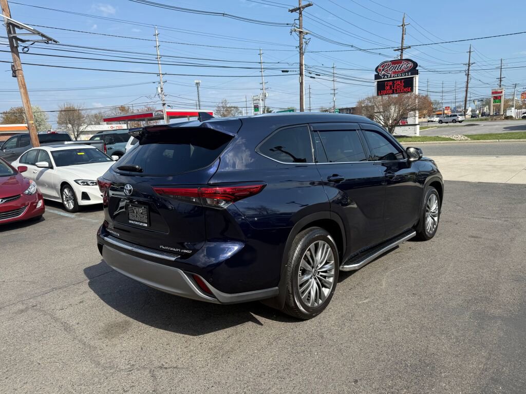 Used 2021 Toyota Highlander Platinum image 7