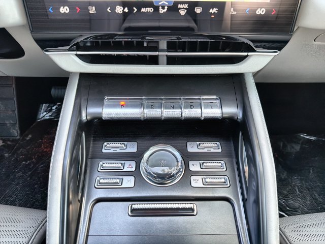 New 2026 Lincoln Nautilus Reserve AWD/4WD image 20