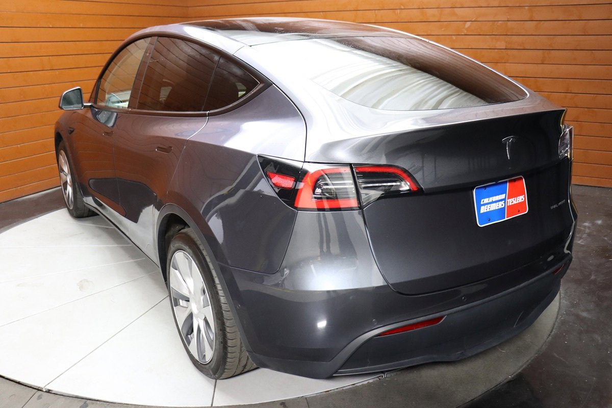 Used 2024 Tesla Model Y Long Range AWD/4WD image 10