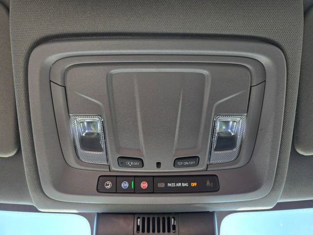 Used 2022 GMC Sierra 1500 SLT w/ SLT Premium Package AWD/4WD image 25