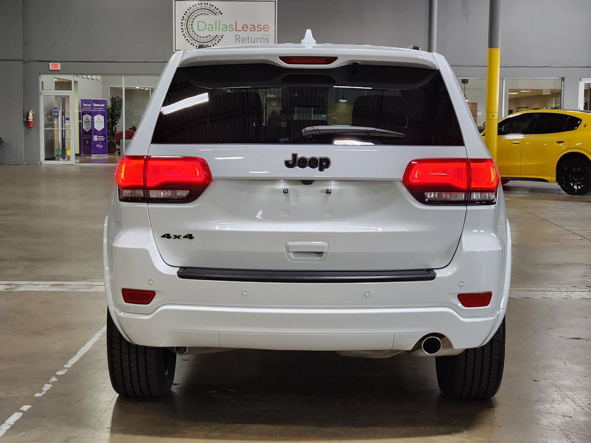 Used 2022 Jeep Grand Cherokee Laredo X AWD/4WD image 10