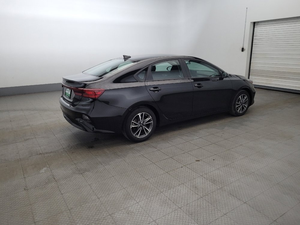 Used 2023 Kia Forte LXS w/ LXS Technology Package FWD image 10