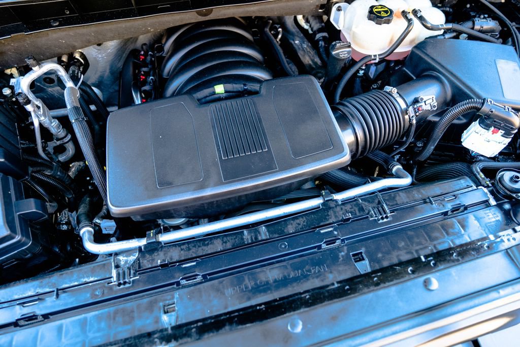 Certified 2025 Chevrolet Silverado 1500 LT AWD/4WD image 40