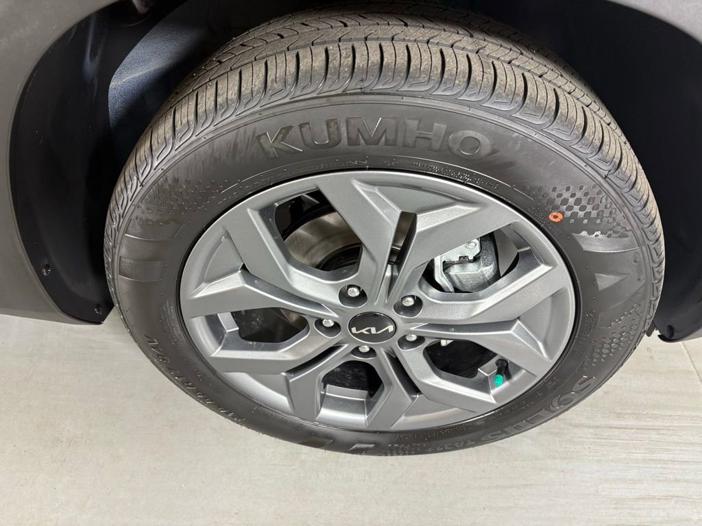 New 2026 Kia Seltos LX image 10