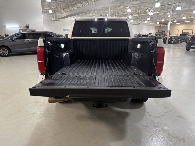 Used 2025 Toyota Tacoma TRD Off-Road AWD/4WD image 12