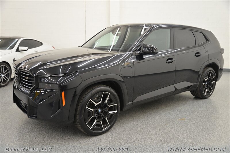 Used 2023 BMW XM w/ M Driver's Package AWD/4WD image 4