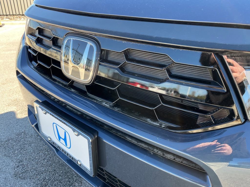 Certified 2026 Honda Odyssey Touring image 16