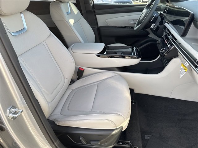 New 2025 Hyundai Tucson Limited image 13