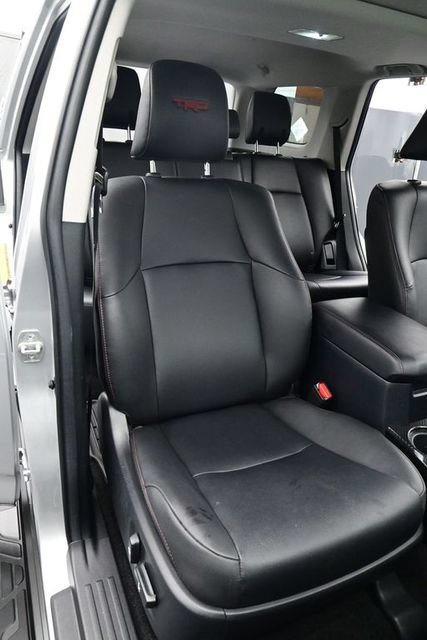 Used 2024 Toyota 4Runner TRD Off-Road Premium w/ Moonroof Package AWD/4WD image 17