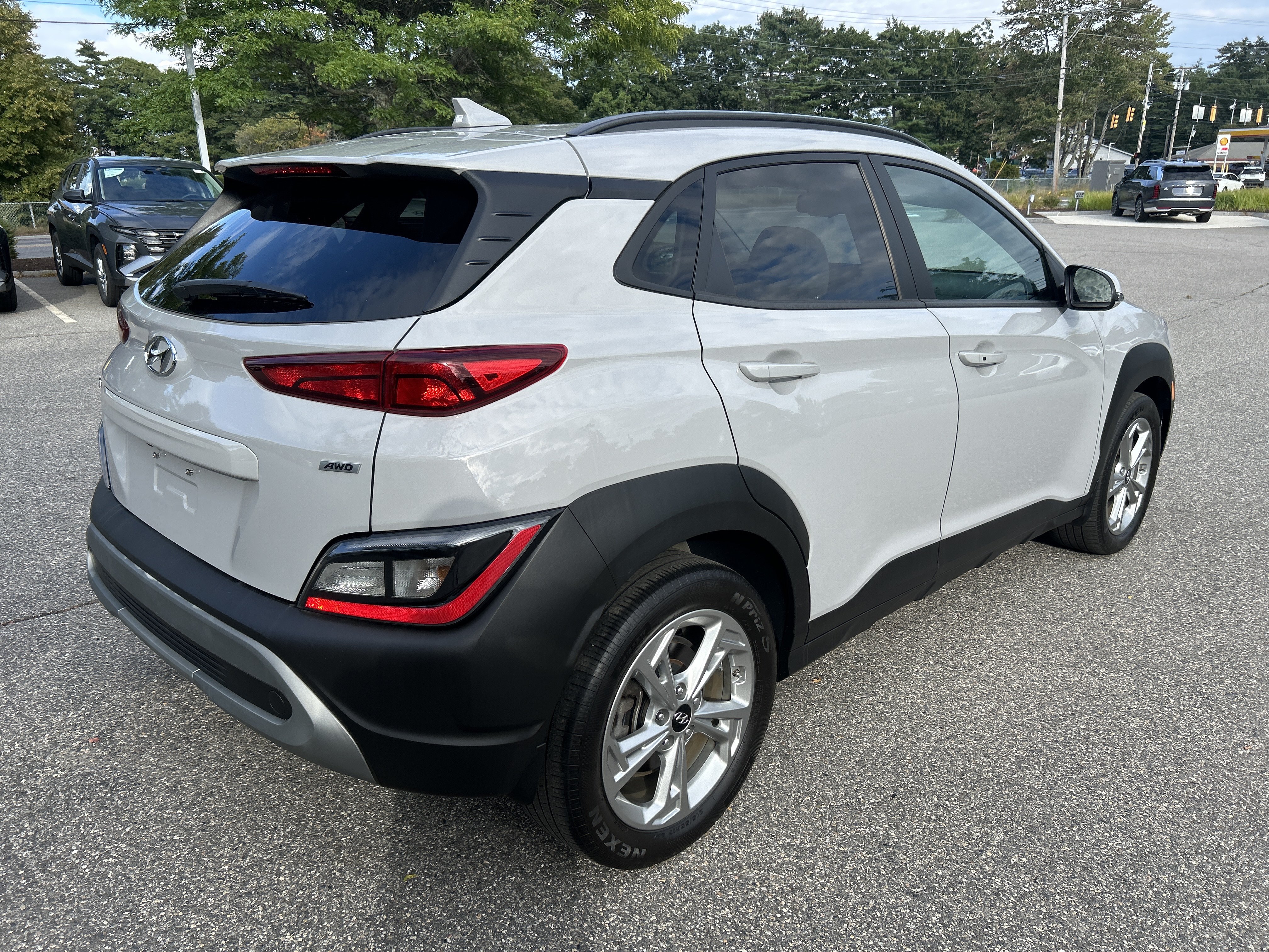 Certified 2023 Hyundai Kona SEL AWD/4WD image 5