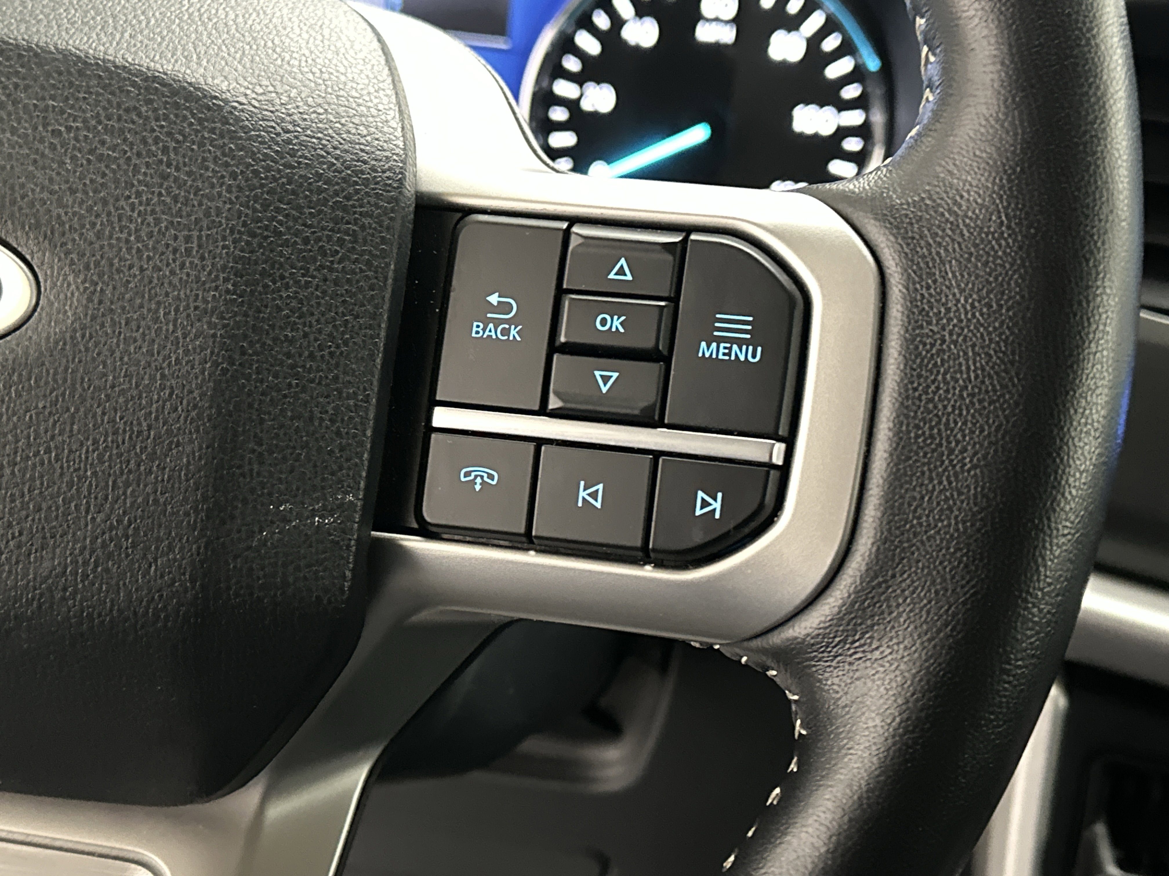 Used 2024 Ford Expedition Max XLT image 32