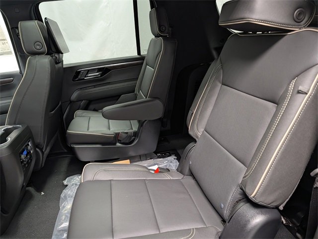New 2026 Chevrolet Suburban Premier image 16