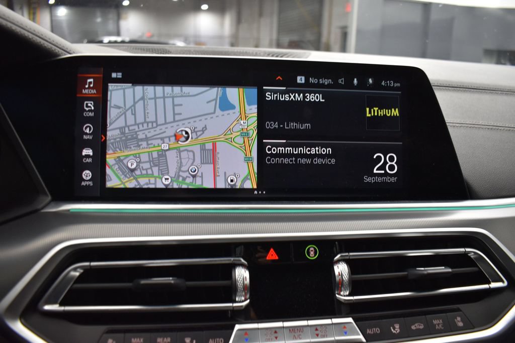 Used 2023 BMW X5 xDrive40i AWD/4WD image 9