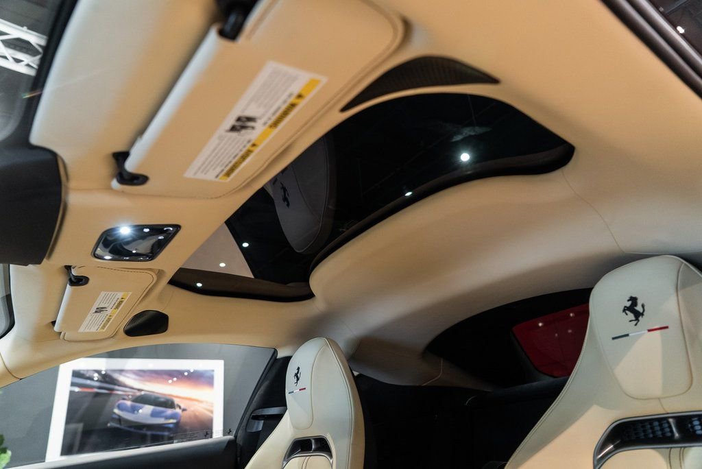 Certified 2025 Ferrari 12Cilindri RWD image 32