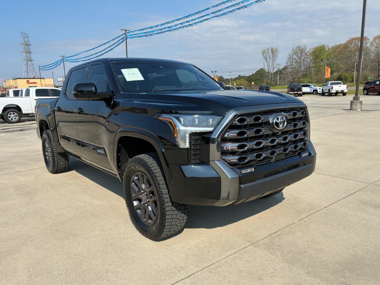 Used 2023 Toyota Tundra Platinum AWD/4WD image 4