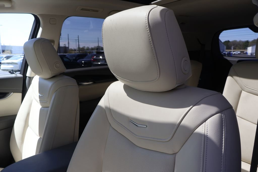 Used 2025 Cadillac XT6 Premium Luxury w/ Technology Package image 38