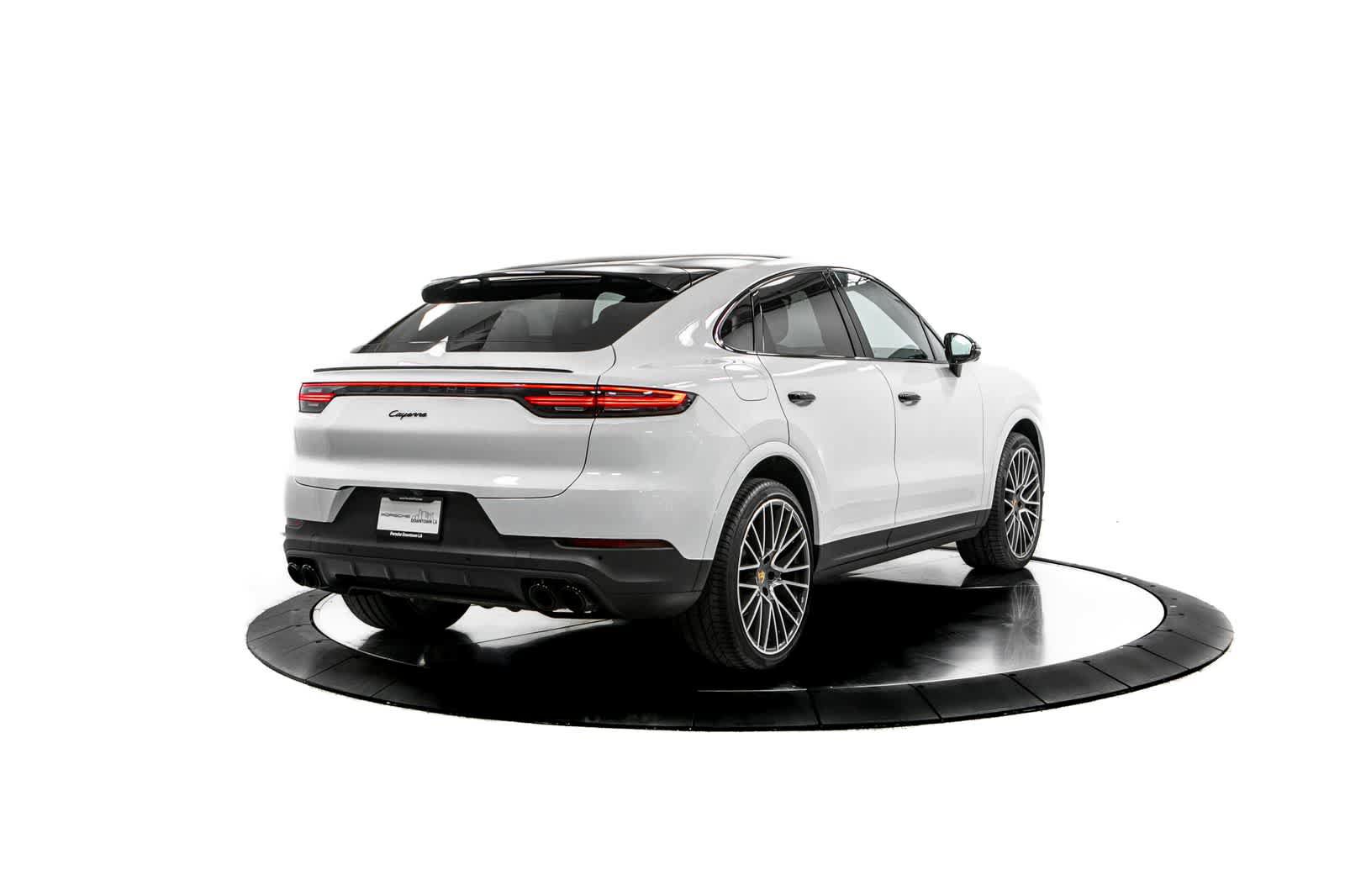 Certified 2023 Porsche Cayenne Platinum Edition AWD/4WD image 7