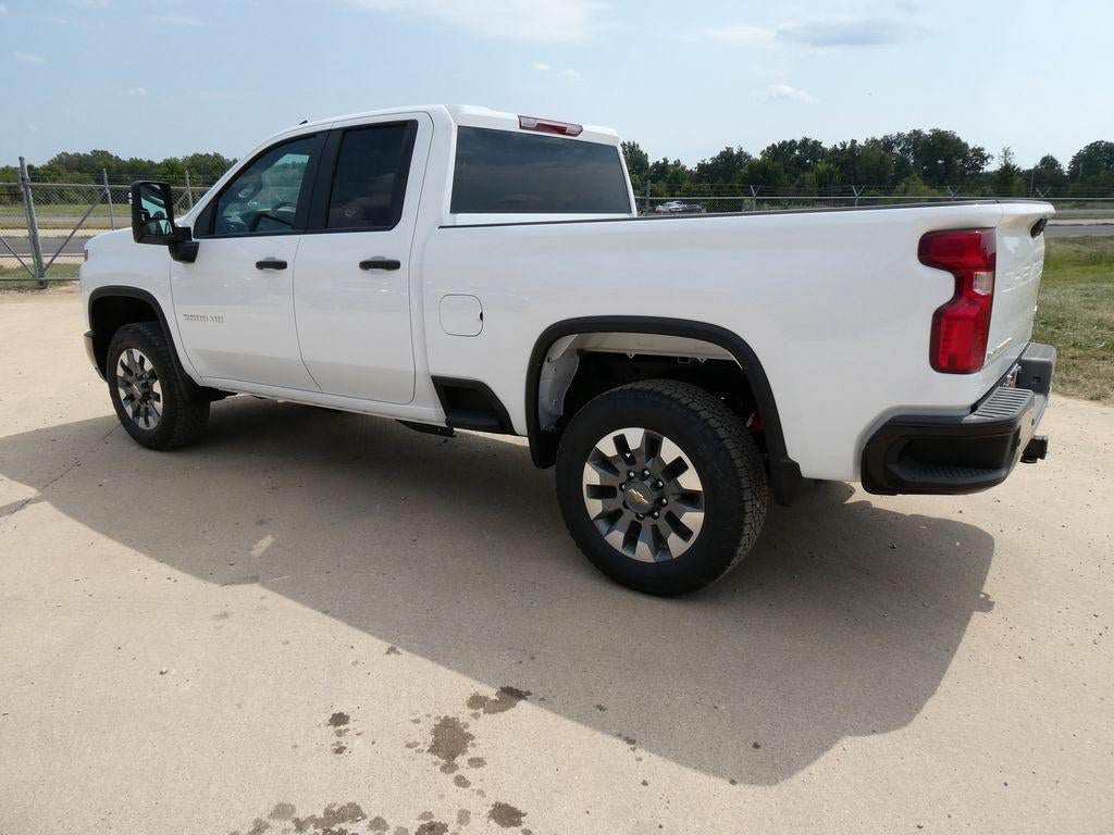 New 2026 Chevrolet Silverado 2500 Custom w/ Custom Value Package AWD/4WD image 6