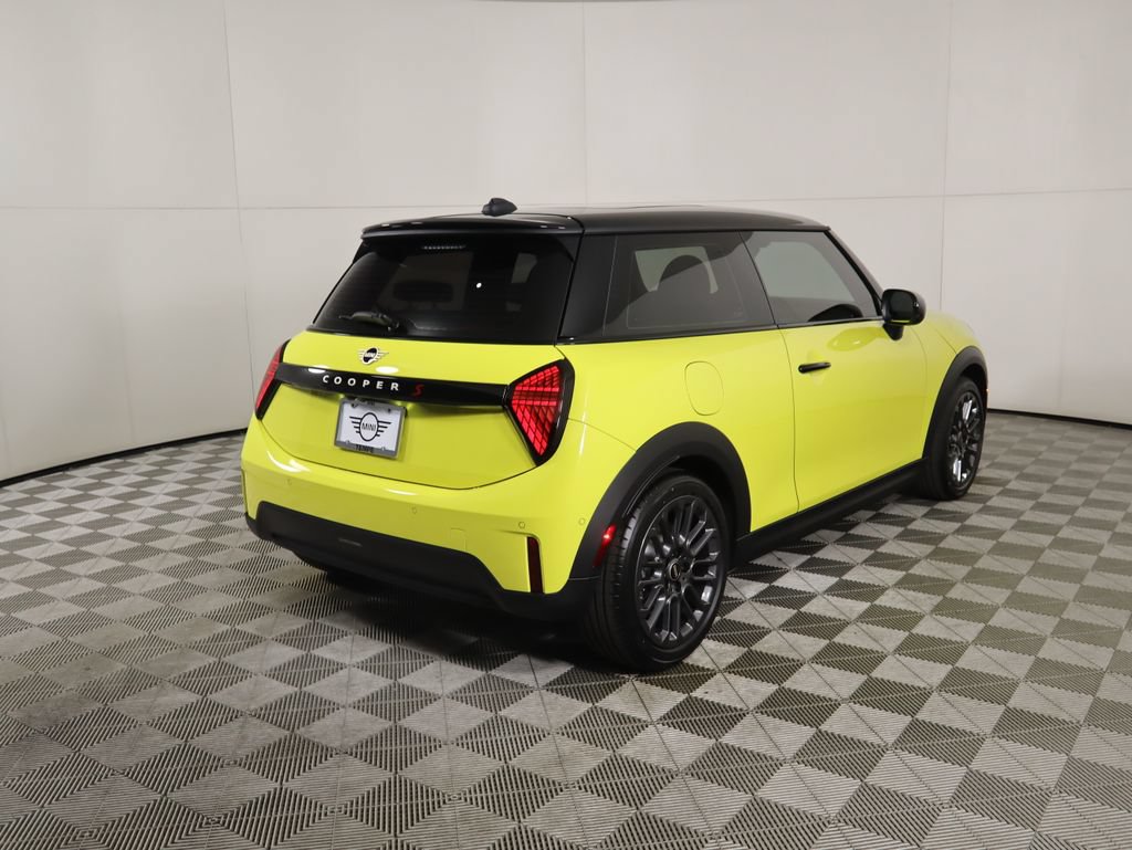 Used 2026 MINI Cooper S FWD image 6