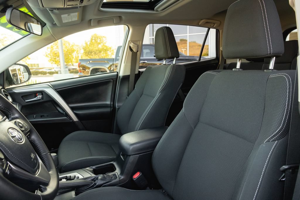 Used 2018 Toyota RAV4 XLE w/ All Weather Liner Package FWD image 11