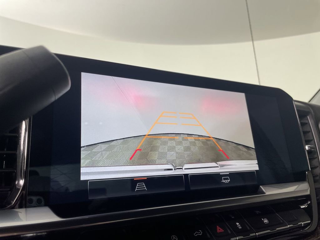 Used 2023 GMC Sierra 1500 Elevation image 15