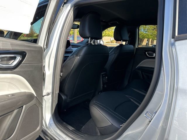 New 2026 Jeep Compass Limited image 23