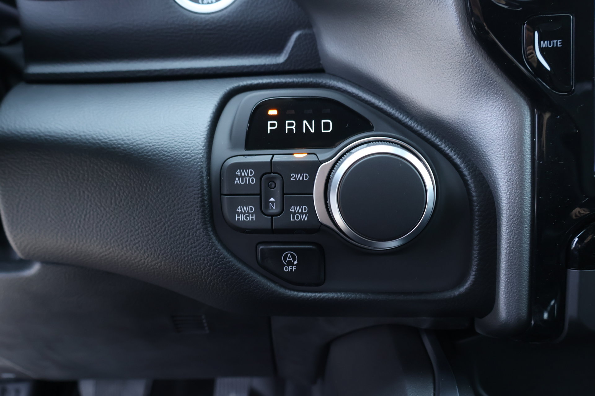 New 2027 RAM 1500 4x4 Crew Cab image 9