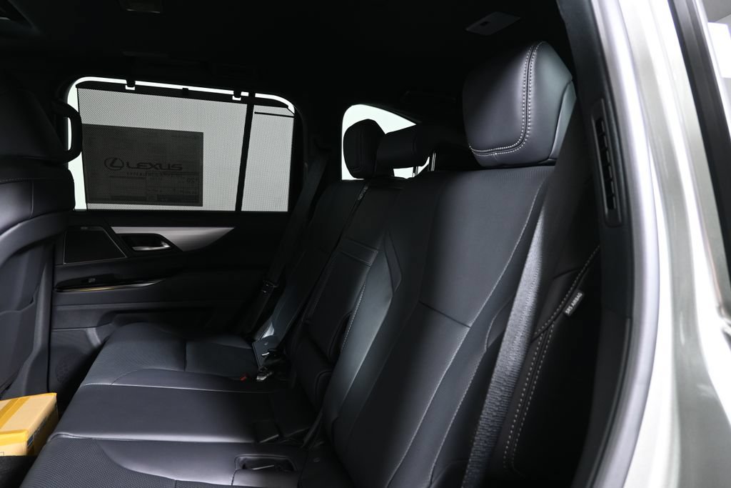 New 2026 Lexus LX 700h F Sport w/ Accessory Package (Z1) AWD/4WD image 4