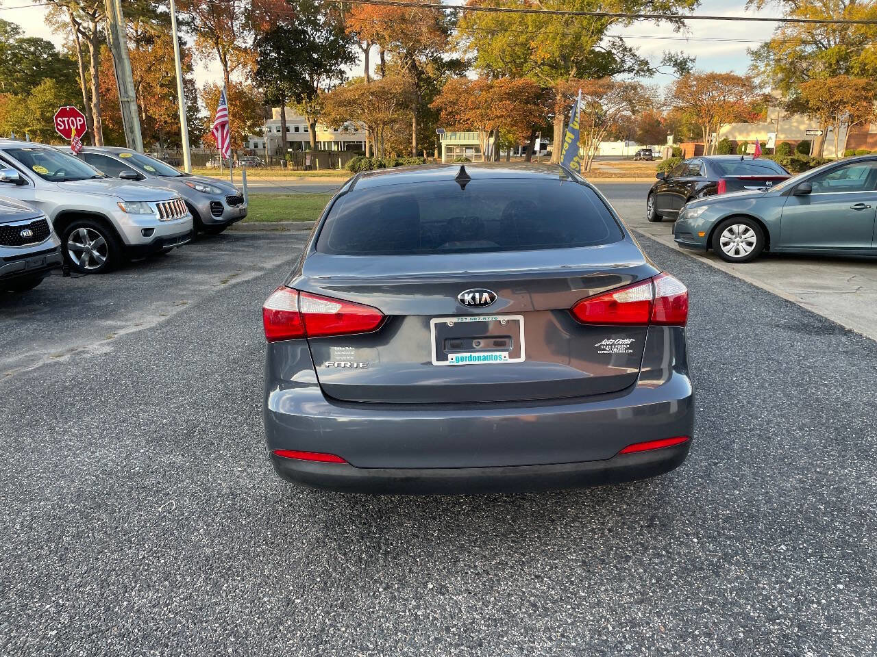 Used 2016 Kia Forte LX image 8