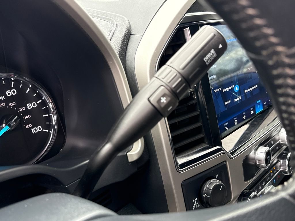 Used 2022 Ford F250 Lariat w/ Black Appearance Package image 26