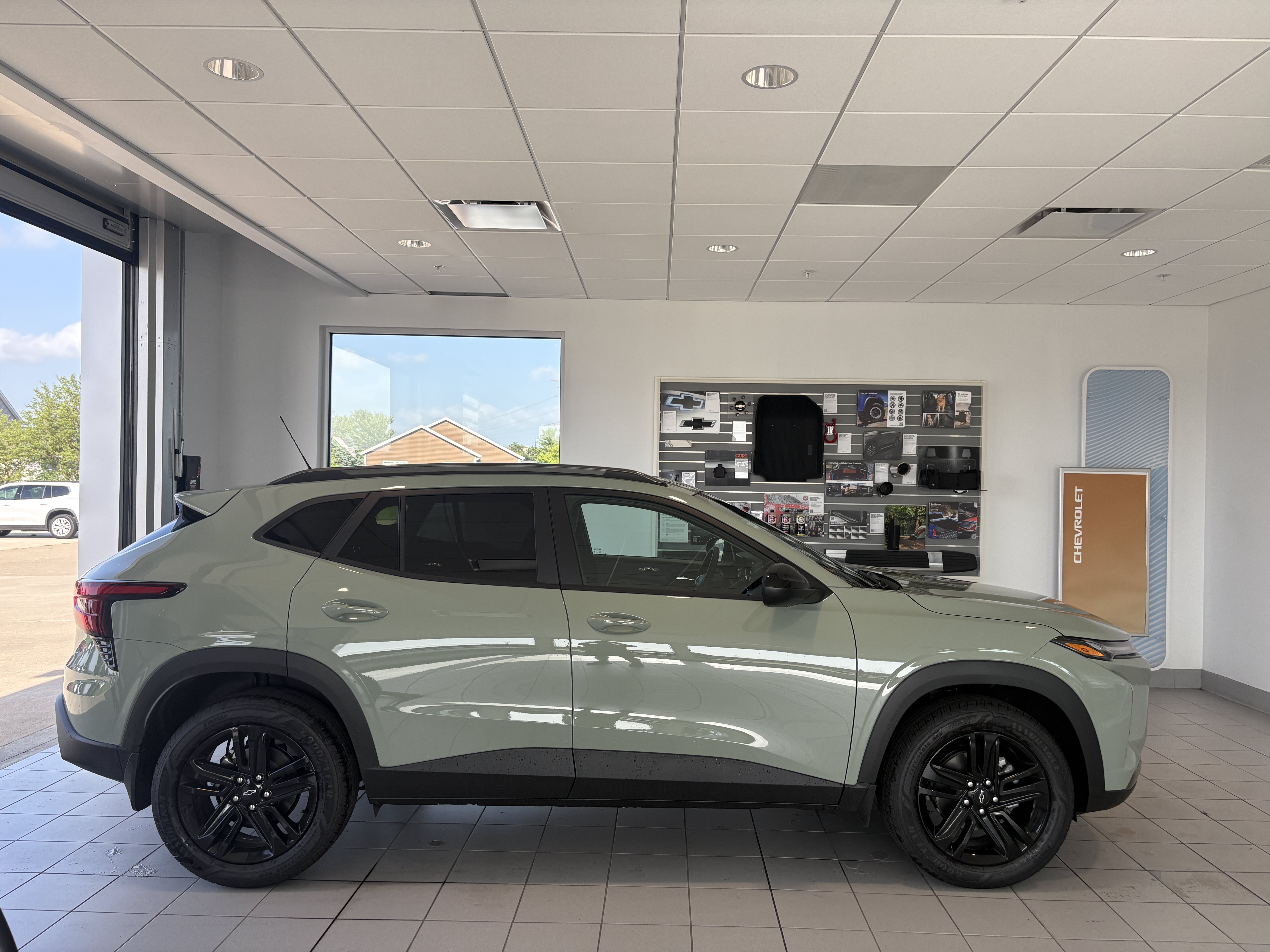 New 2026 Chevrolet Trax ACTIV FWD image 11
