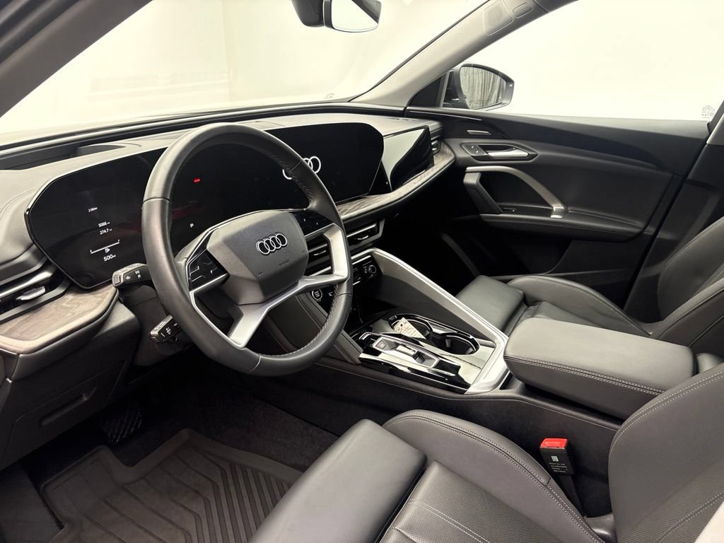 Used 2025 Audi Q5 Premium Plus AWD/4WD image 6