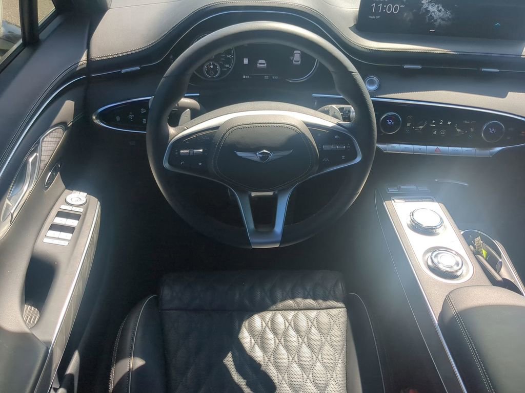 Used 2025 Genesis GV70 3.5T Sport w/ Sport Advanced Package image 15