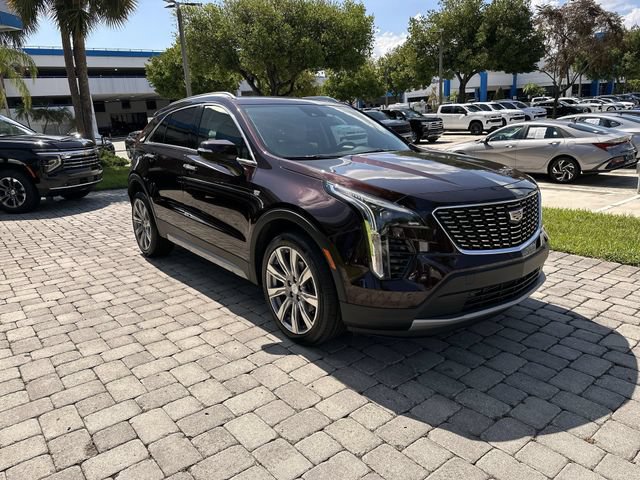 Used 2021 Cadillac XT4 Premium Luxury w/ Driver Awareness Package FWD image 16