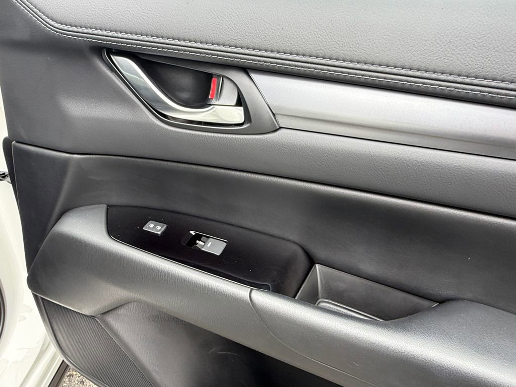 Used 2019 MAZDA CX-5 Touring image 26