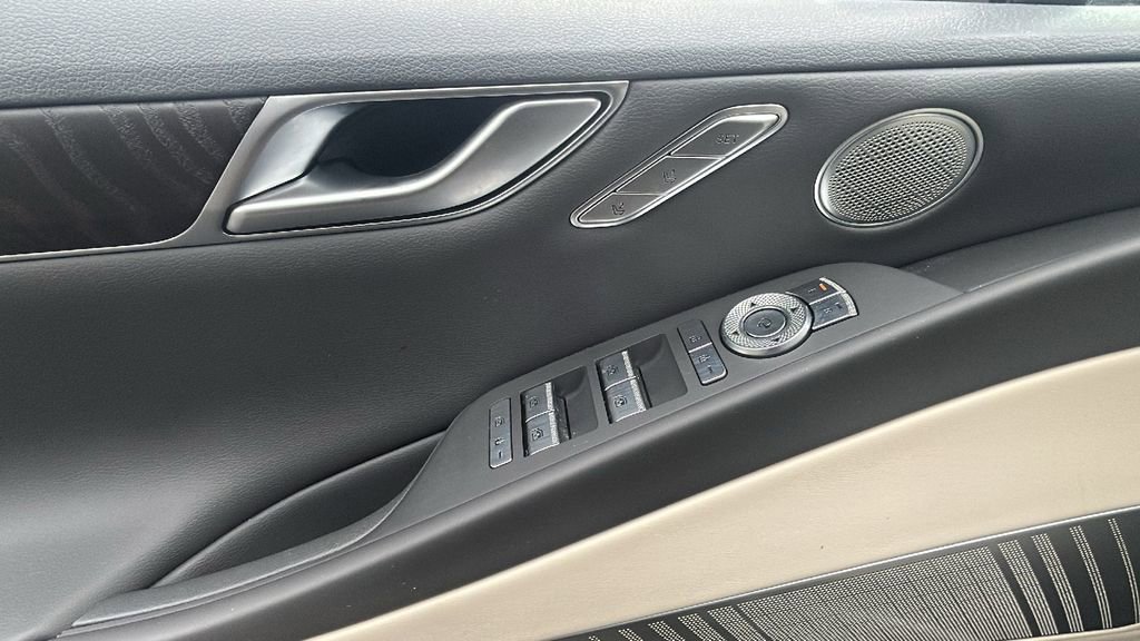 Used 2023 Genesis G80 2.5T w/ Advanced Package image 16